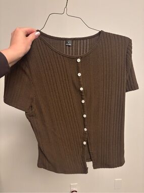 SHEIN Brown Ribbed Button-Front Short Sleeve Top